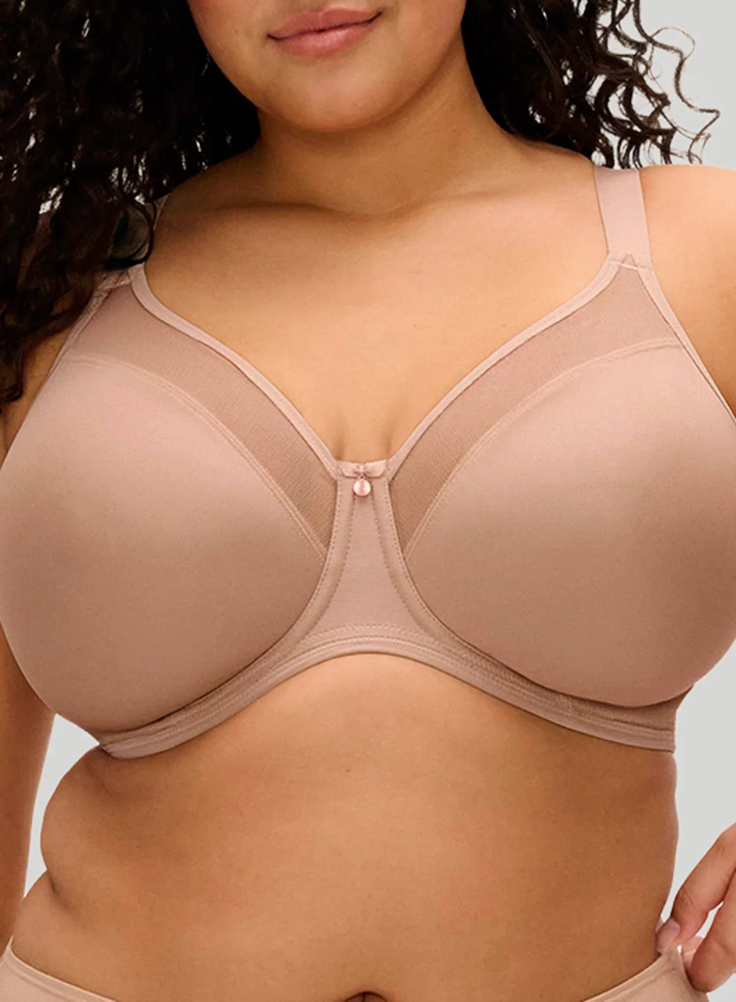Elomi: Elomi Smooth Moulded Non Padded Bra Sahara - Image 4