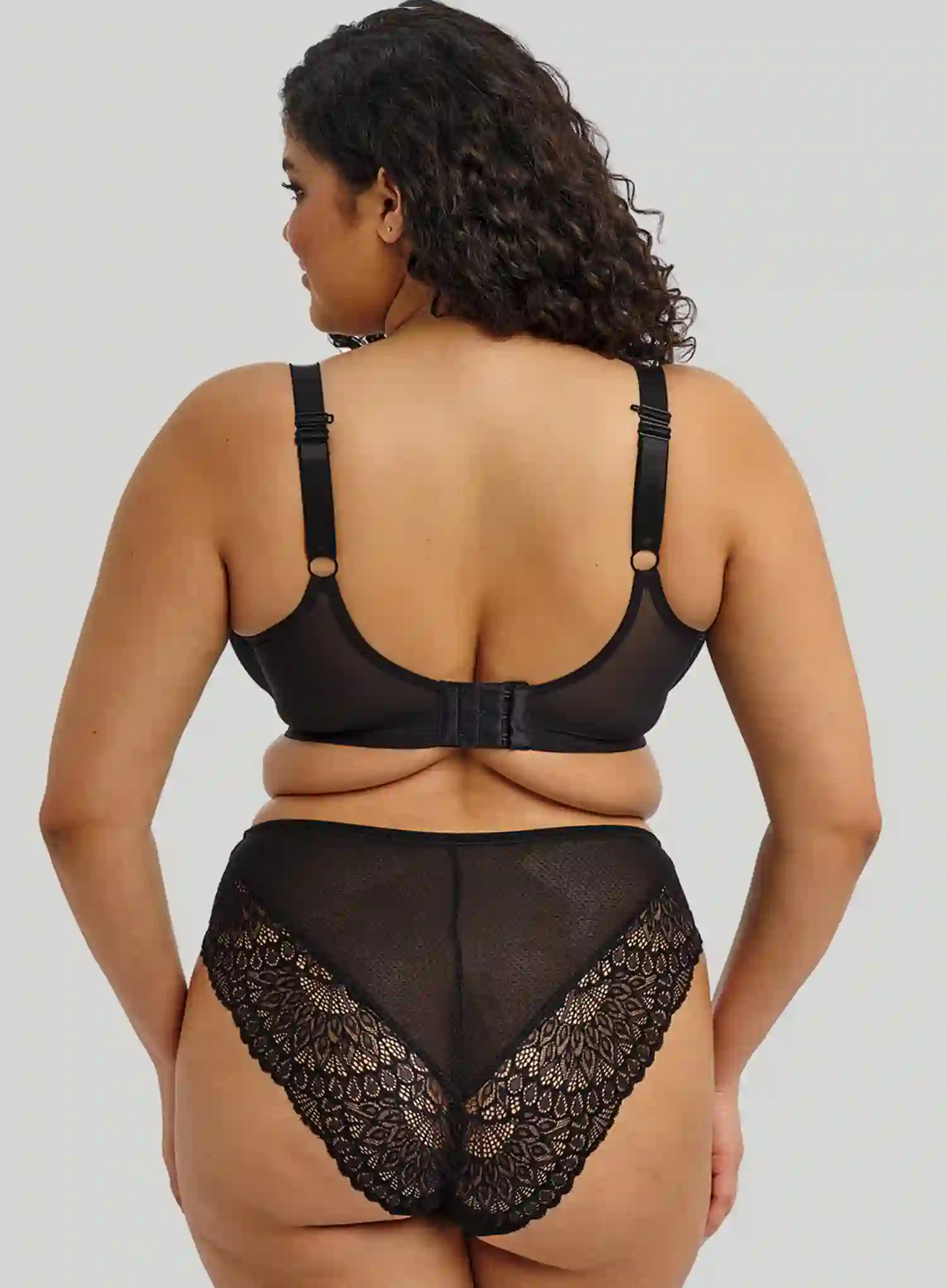 Elomi: Tiernie Underwired Stretch Plunge Bra Black - Image 3