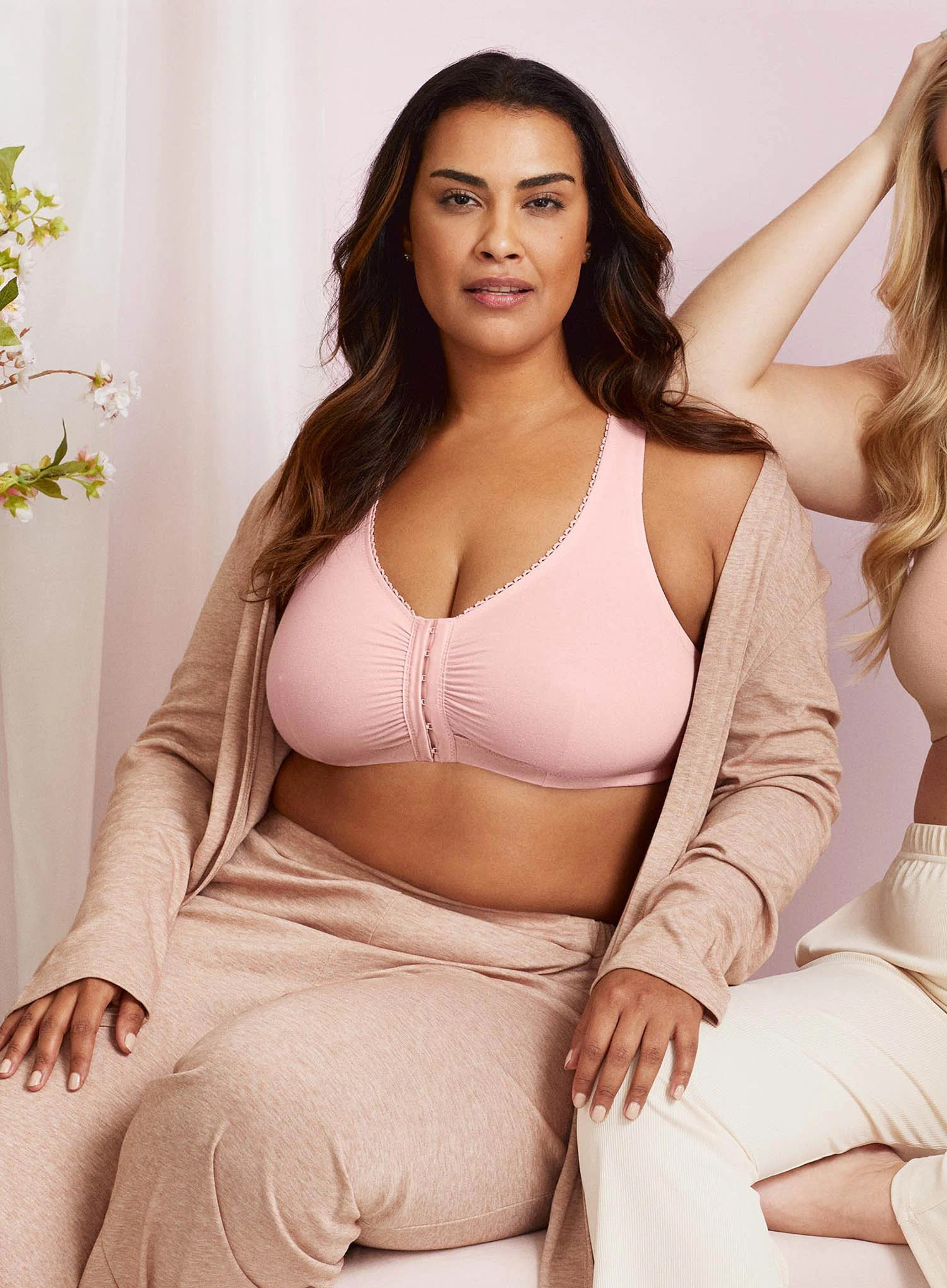 Glamorise: Off Duty Front Close T Back Comfort Sleep Bra Pink Blush - Image 2