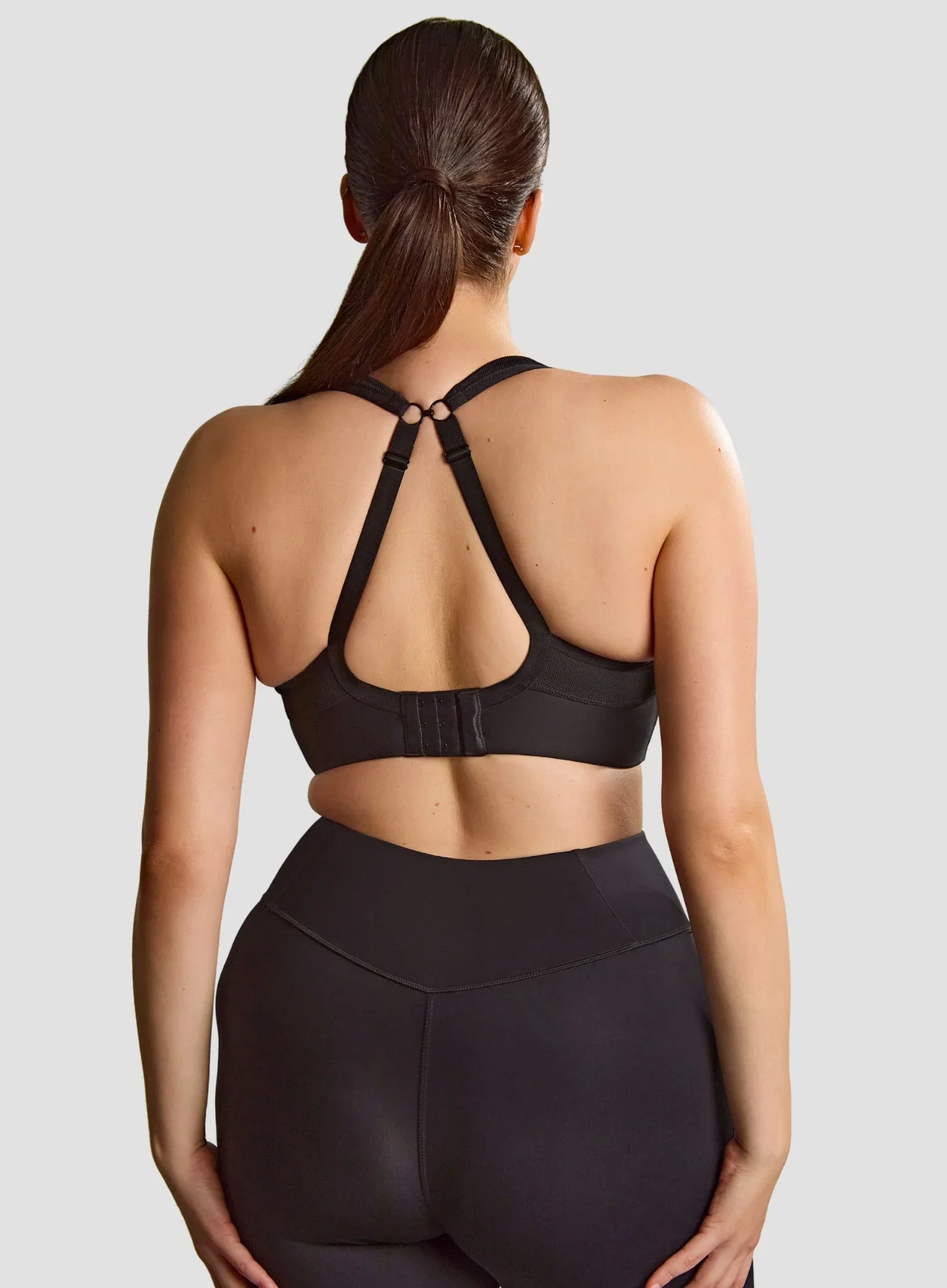 Sculptresse: Activate Non Padded Sports Bra Black - Image 3