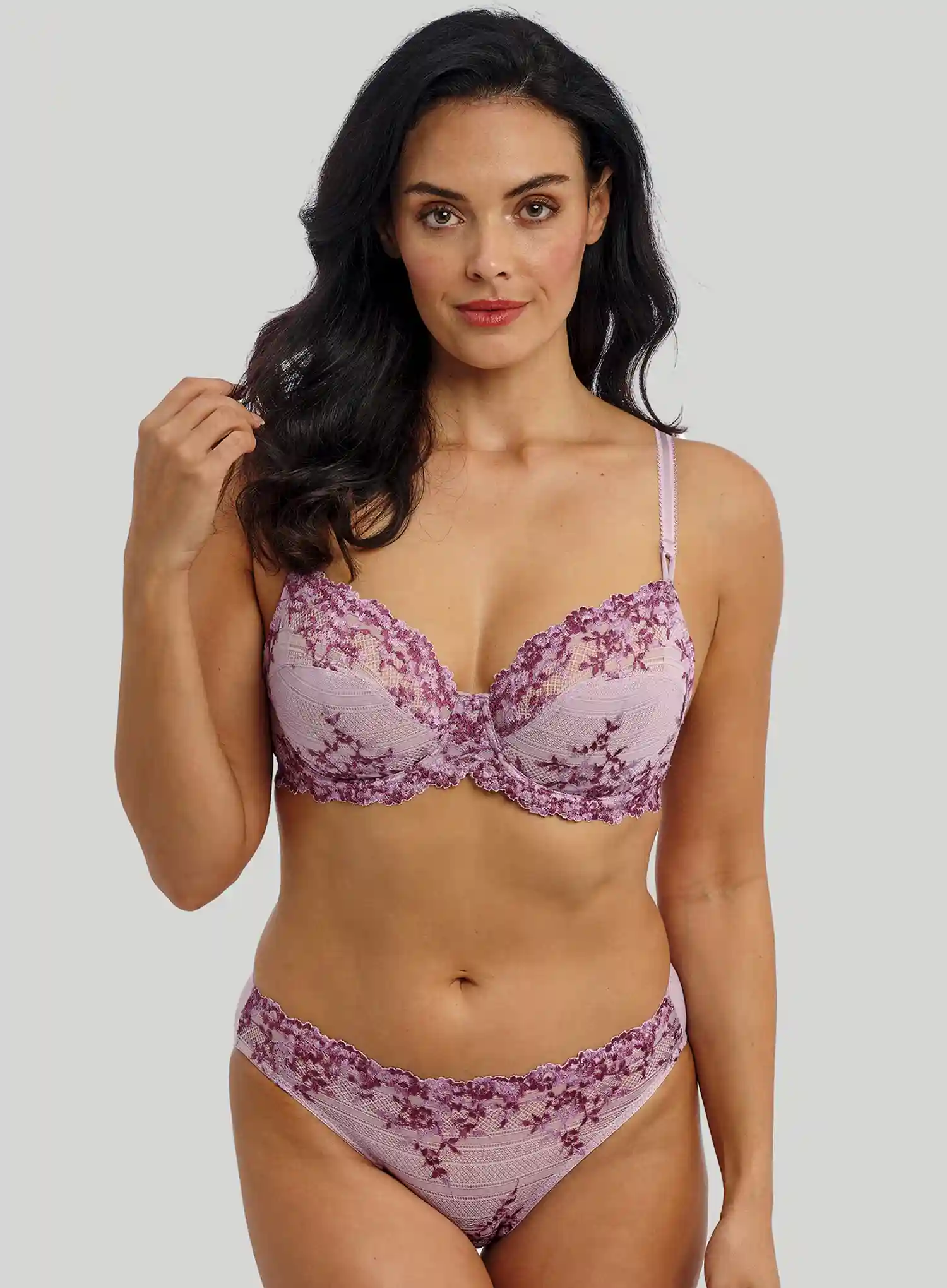 Wacoal: Embrace Lace Underwired Bra Keepsake Lilac - Image 2