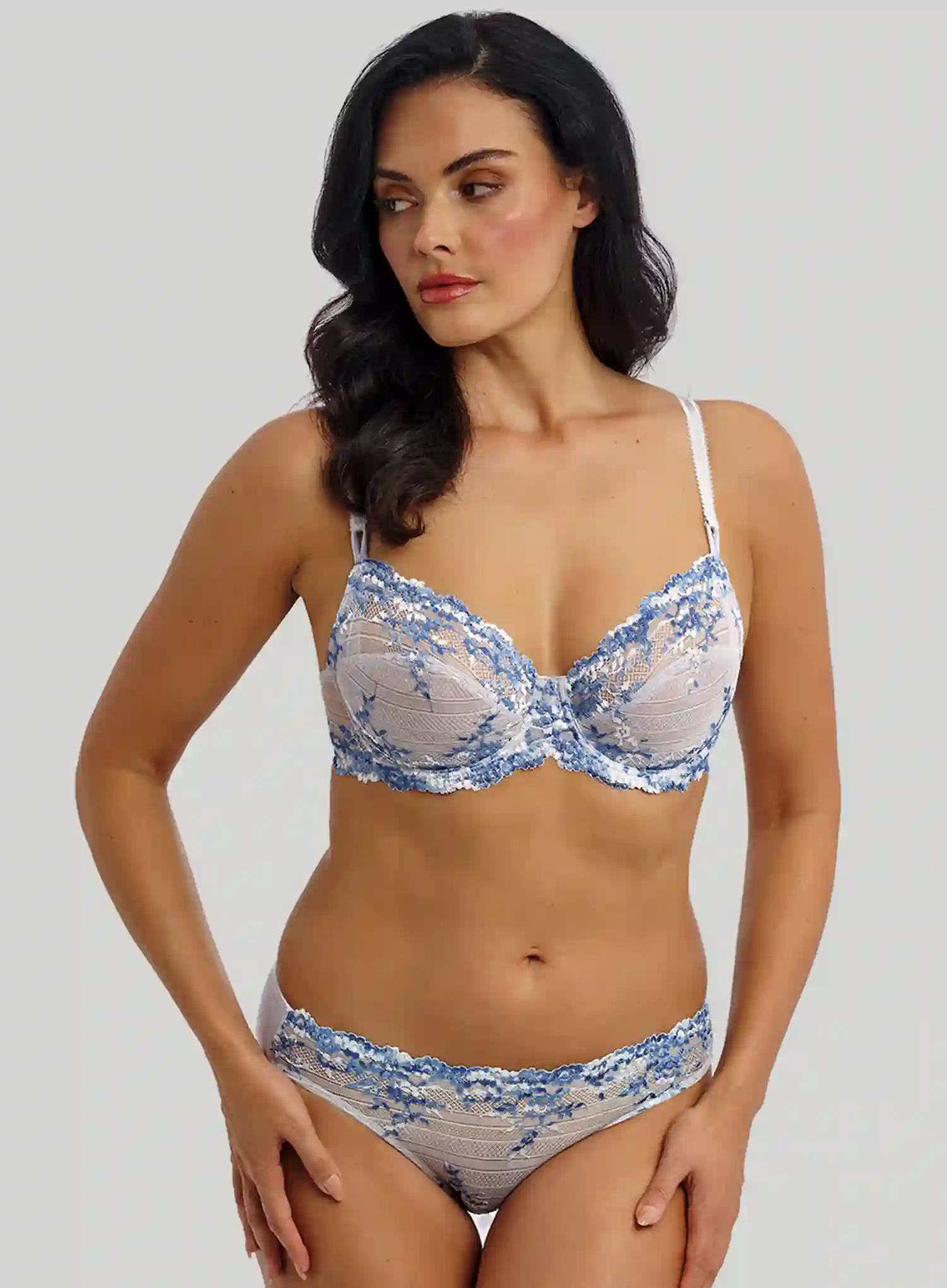 Wacoal: Embrace Lace Underwired Bra Micro Chip - Image 2
