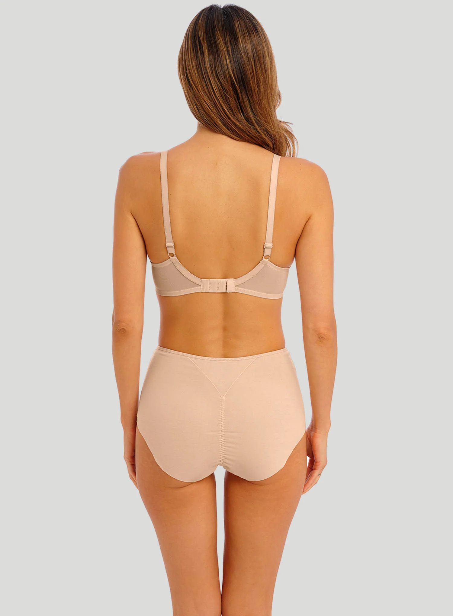 Wacoal: Lisse Underwired Moulded Spacer Bra Frappe - Image 3